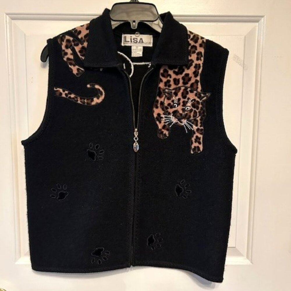 VTG Lisa International Sweater Vest Boho Medium Black Wool Romantic Cat Leopard